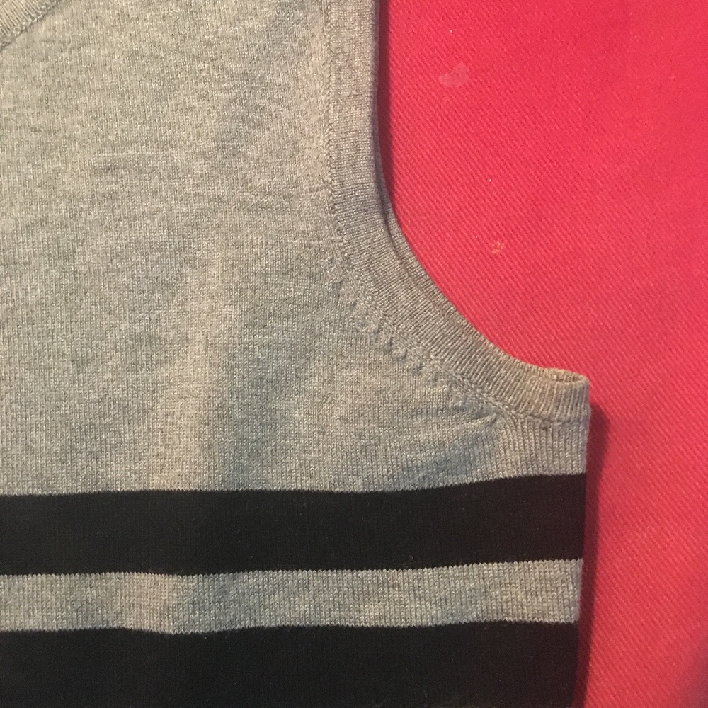 Sleeveless sweater